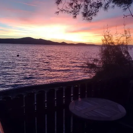 Beachfront Maestral